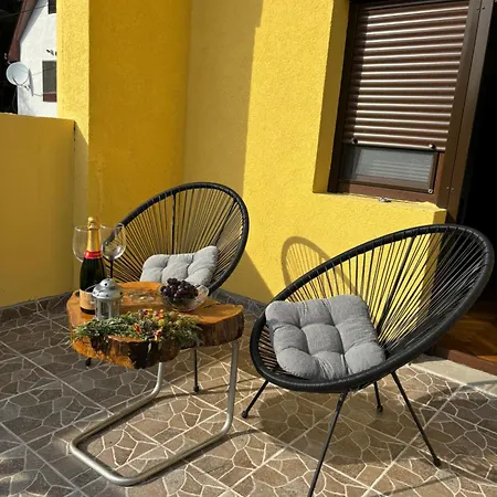 بيت للعطل Kucica U Pesku