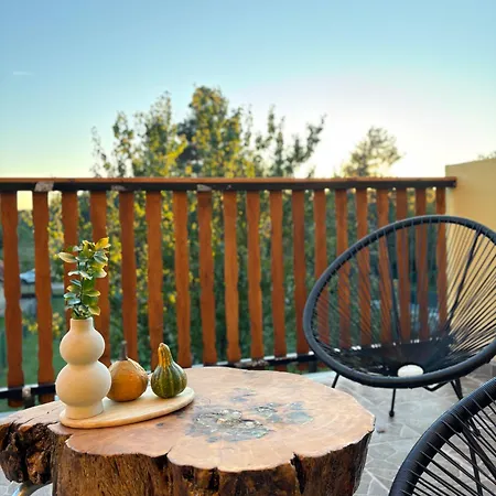 Kucica U Pesku Vladimirovac