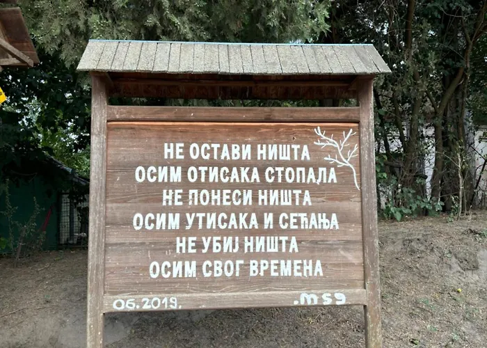 Semesterbostad Kucica U Pesku